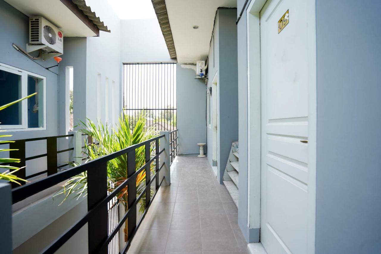 Oyo 1316 Mentari Family Homestay Probolinggo Exterior photo